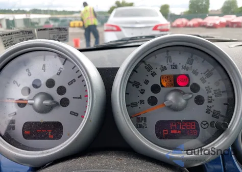 2005 Mini Cooper S z USA, uszkodzony, nr VIN WMWRE33465TG95230